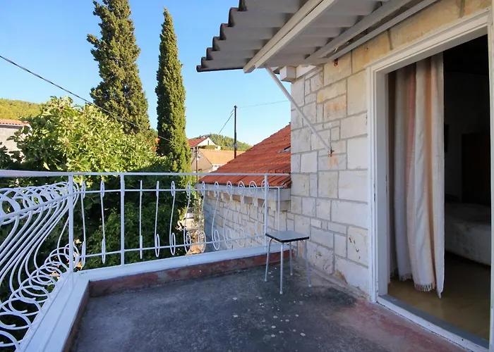 Seaside House Brna, Korcula - 9235 Casa de Férias *