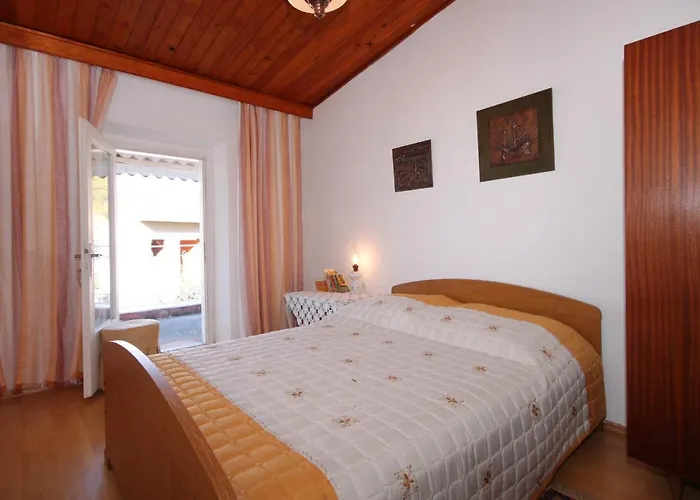 Casa de Férias Seaside House Brna, Korcula - 9235 *