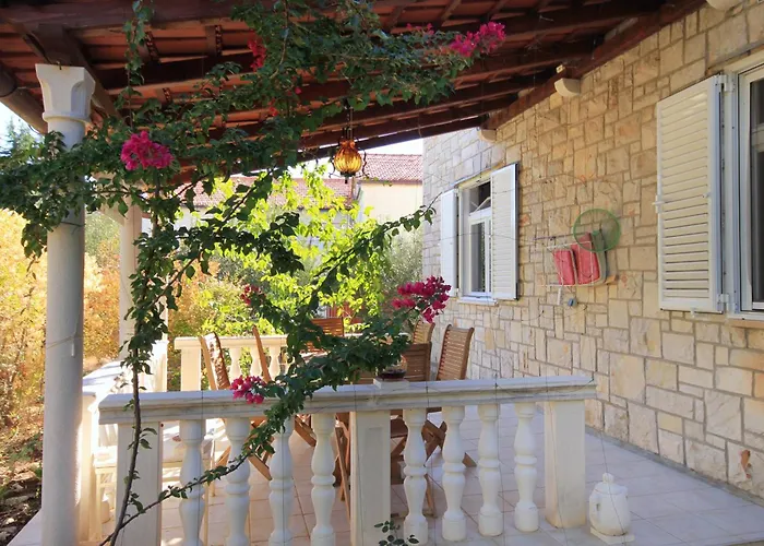 Seaside House Brna, Korcula - 9235 Casa de Férias