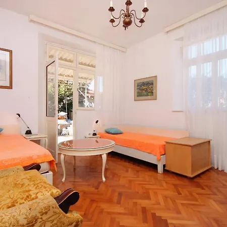 Holiday home Seaside House Brna, Korcula - 9235 Smokvica (Korcula)