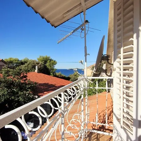 Holiday home Seaside House Brna, Korcula - 9235 Smokvica (Korcula)